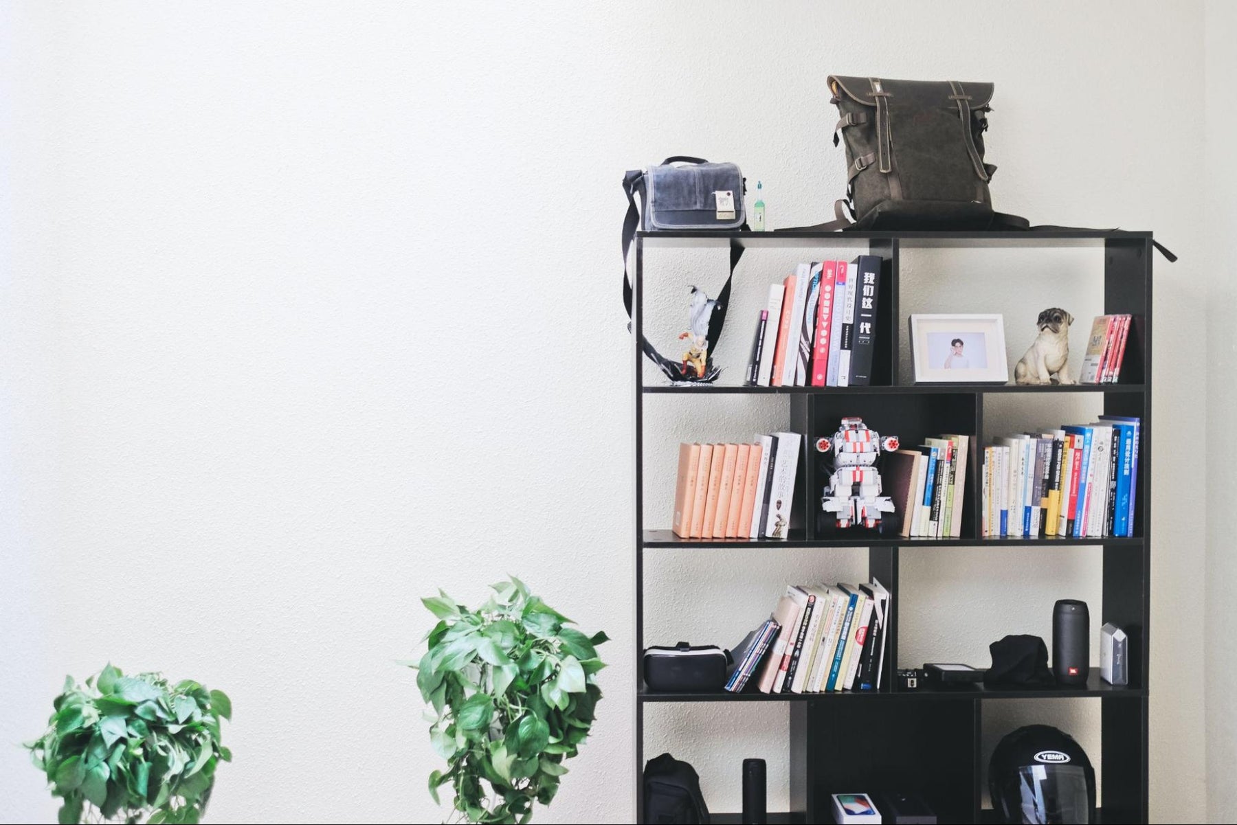 Rustic Bookshelves to Declutter Your Home Office Space